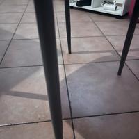 Tavolo e sedie