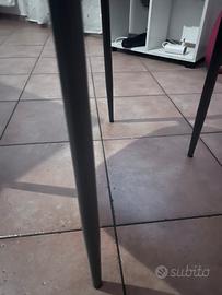 Tavolo e sedie