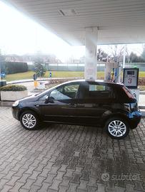 fiat grande punto evo  metano