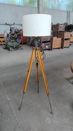 Lampada trepiede vintage
