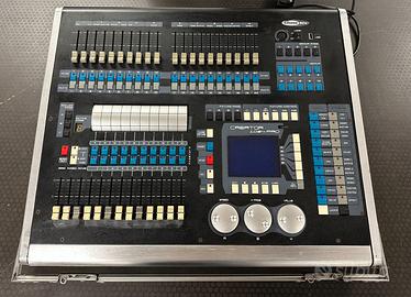 Showtec - Creator 1024 Pro (Flycase incluso)