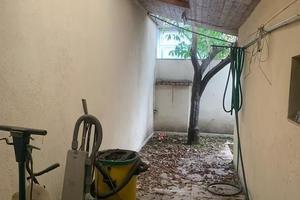 Box auto e deposito centralissimo