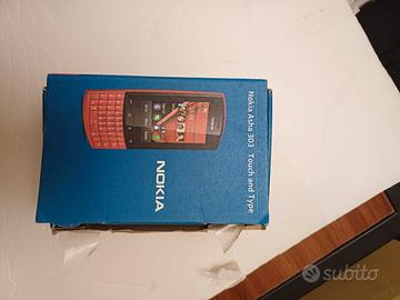 Nokia Asha 303