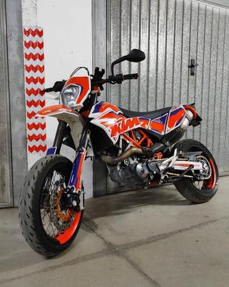 KTM 690 smc r 2012