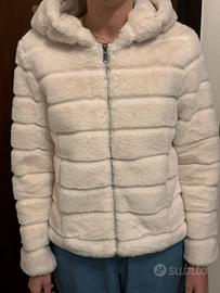 Eco pelliccia panna e cappotto teddy usati