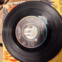 DISCHI VECCHI 45 GIRI
