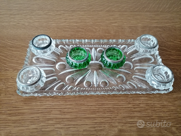 Vassoio in vetro con vasetti