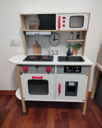 cucina giocattolo