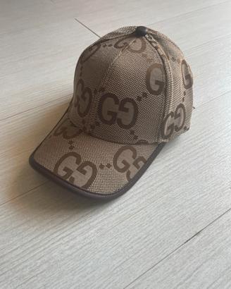 Cappello Gucci con visiera