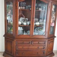 Vetrina in legno massello 