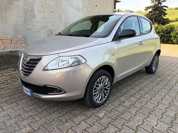 Lancia Ypsilon 0.9 TwinAir 85 CV Metano Ecochic