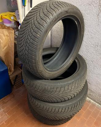 Treno gomme Bridgestone invernali 