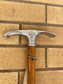 bastone da passeggio con impugnatura in acciaio