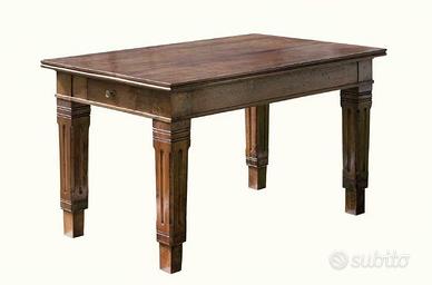 Tavolo antico in noce nazionale