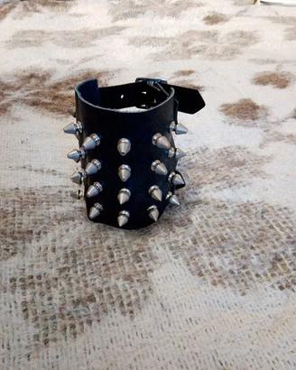 Bracciale In ecopelle con 4 file Di Borchie - 24