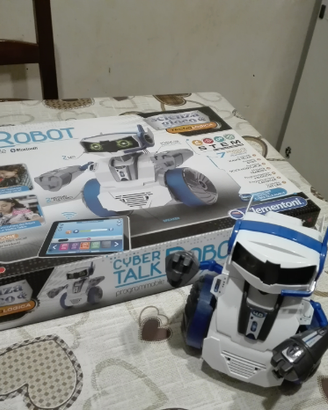 Cyber Talk Robot