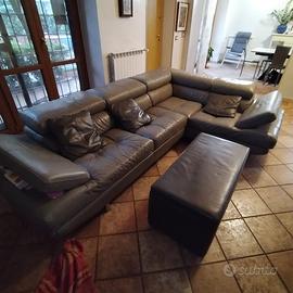 Divano angolare in pelle
