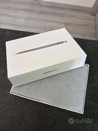 MacBook Air 13”