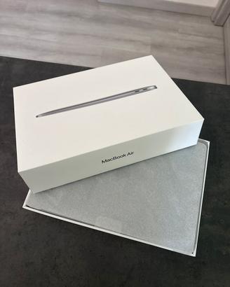 MacBook Air 13”