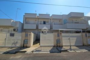 4 LOCALI A PORTO CESAREO