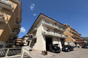 4 LOCALI A FONDI