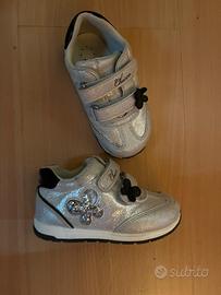 Scarpa bambina nunero 22