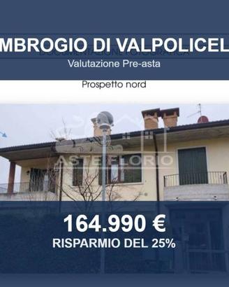 Immobile in asta di 87 m² con box auto a Sant'Ambr