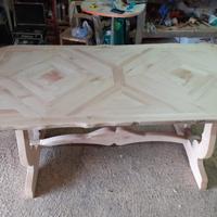 tavolo artigianale in legno di castagno