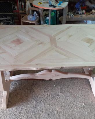 tavolo artigianale in legno di castagno