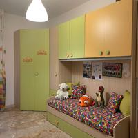 Cameretta completa di cabina armadio