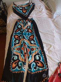 Completo estivo con pantalone a zampa