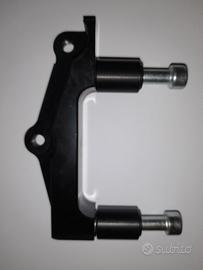 STAFFA PINZA RADIALE GILERA RUNNER 180