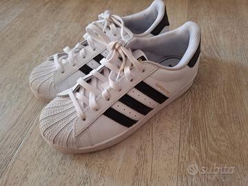 scarpe adidas prezzo trattabile Abbigliamento e Accessori In vendita a Brescia