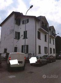 Immobile in asta di 91 m² con 3 locali e box auto 