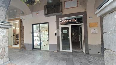 NEGOZIO A CAVA DE' TIRRENI