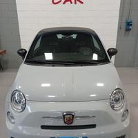 500C Abarth automatica con palette al volante