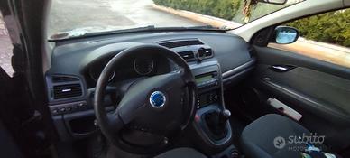 FIAT CROMA 1.9 Multijet 120 CV (2006) 