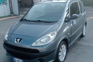 Peugeot 1007 1.4 Happy