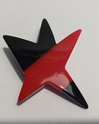 Spilla vintage in bachelite