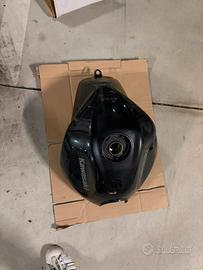 Serbatoio Kawasaki z750 2010