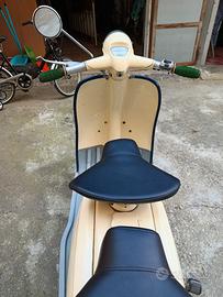 Lambretta d'epoca con regolari documenti 