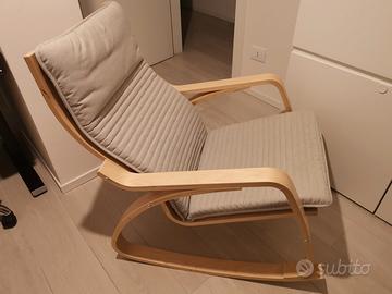 Sedia a dondolo Poang Ikea