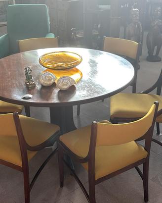 Set tavolo e sedie vintage Cassina