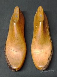 Coppia di antiche forme da calzolaio Secolo XIX°