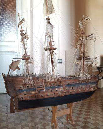 galeone in legno