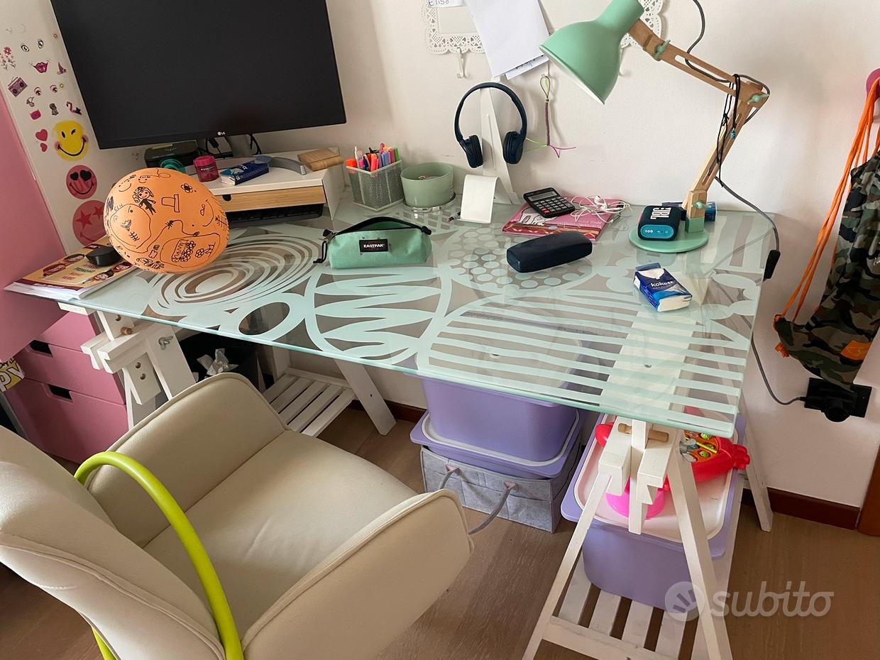 Glasholm Scrivania Piano Vetro Ikea Scrivania Vetro Ikea Mobili Usati