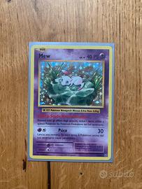 Carta pokemon di Mew holo