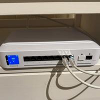 Switch Ubiquiti USW Enterprise 8 PoE