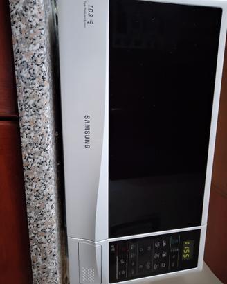 FORNO A MICROONDE