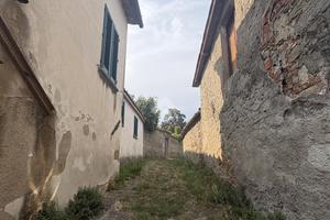 RUSTICO A PESCIA